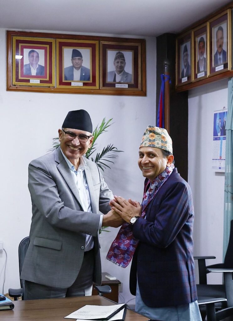 पोखरेलले लिए बिमा प्राधिकरणको सपथ